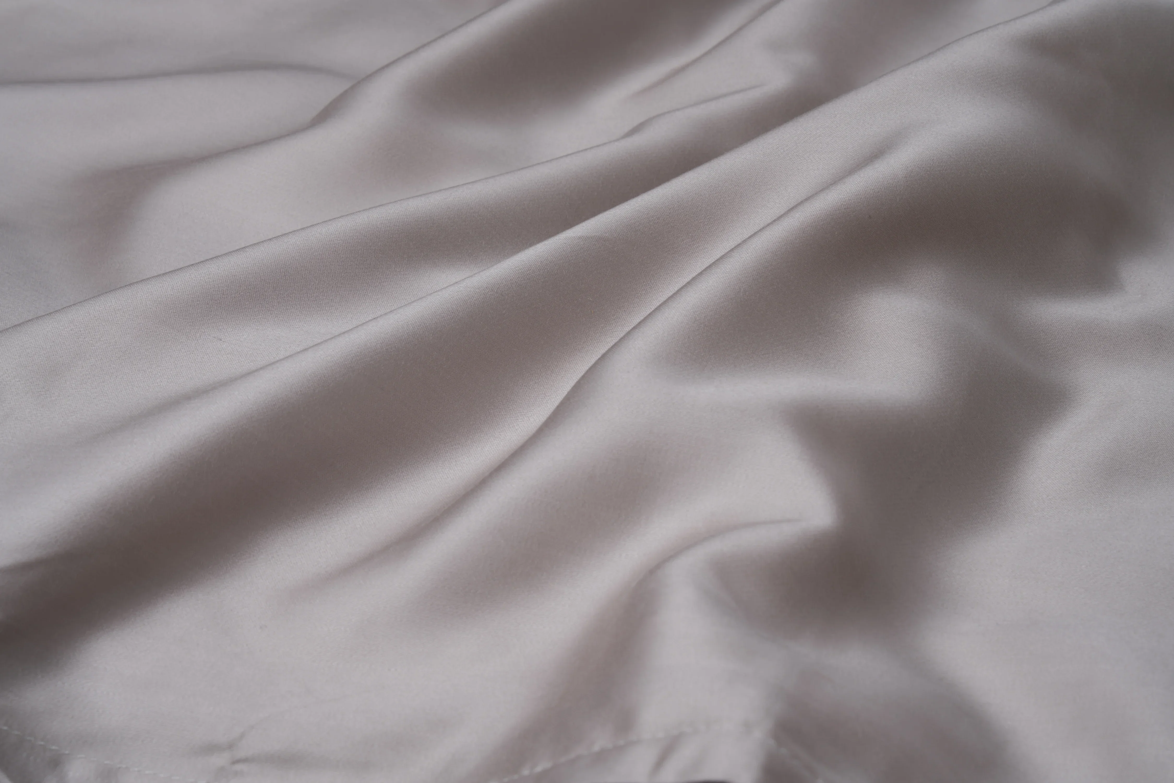 Eucalyptus Silk Sheet Set - Image 17
