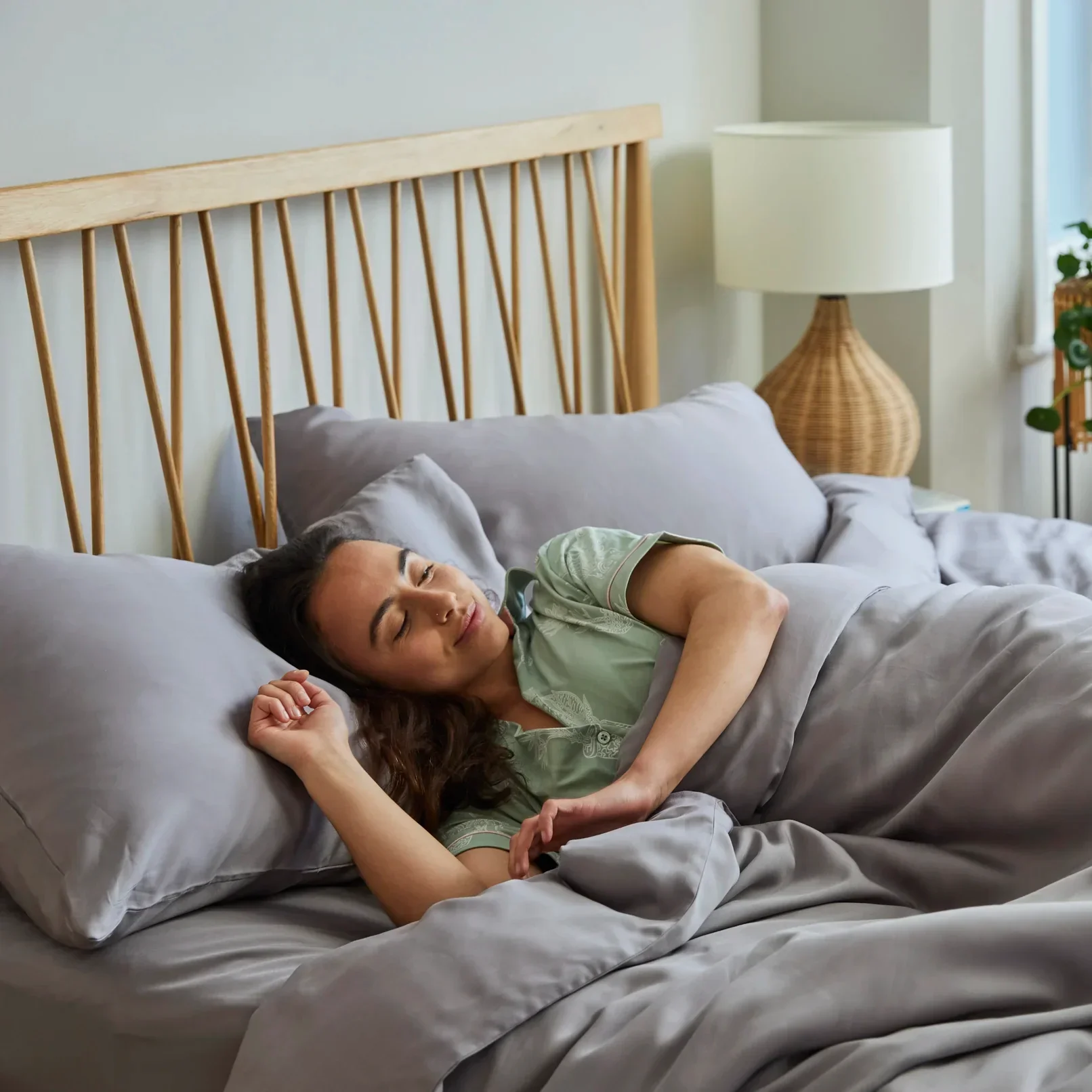 Eucalyptus Silk Sheet Set - Image 43